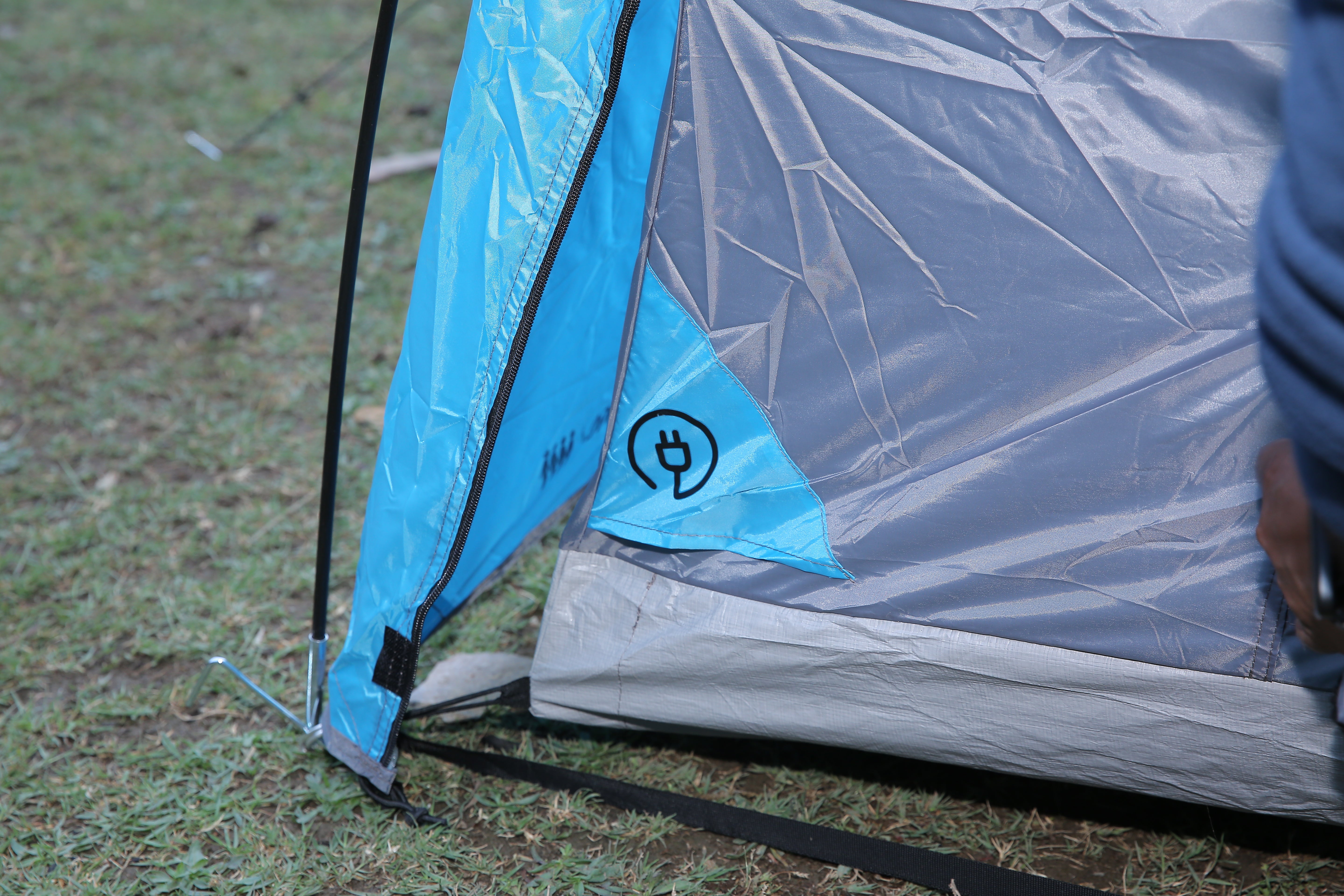 Adventra 4-Person Waterproof Camping Tent – Tunnel Tent with Carry Bag, Lightweight Outdoor Tent (ET1104 Aqua Blue)-thumbmail-2