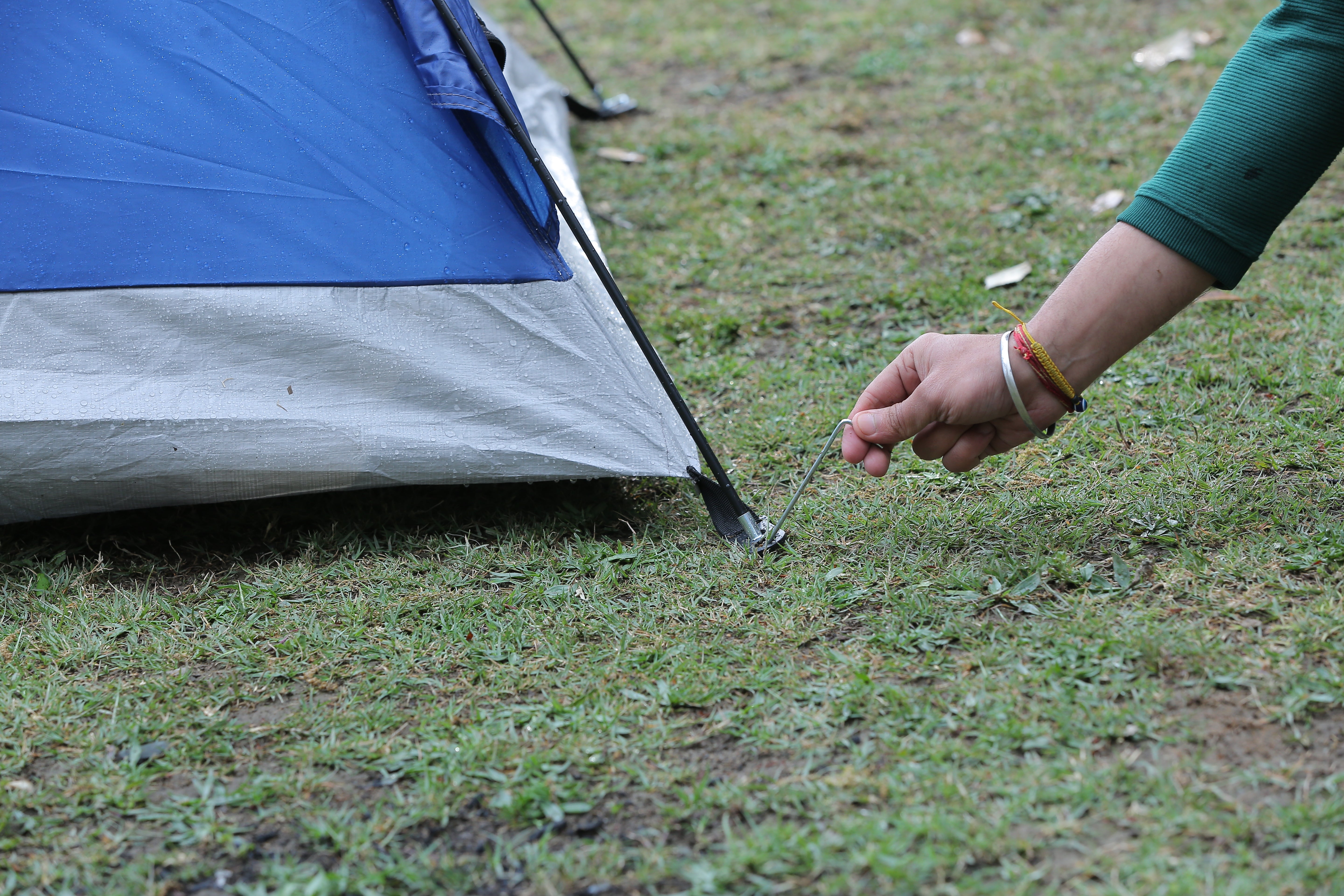 2-Person Camping Tent with UV Protection & Waterproof Flysheet (ET1102) Navy Blue-thumbmail-6